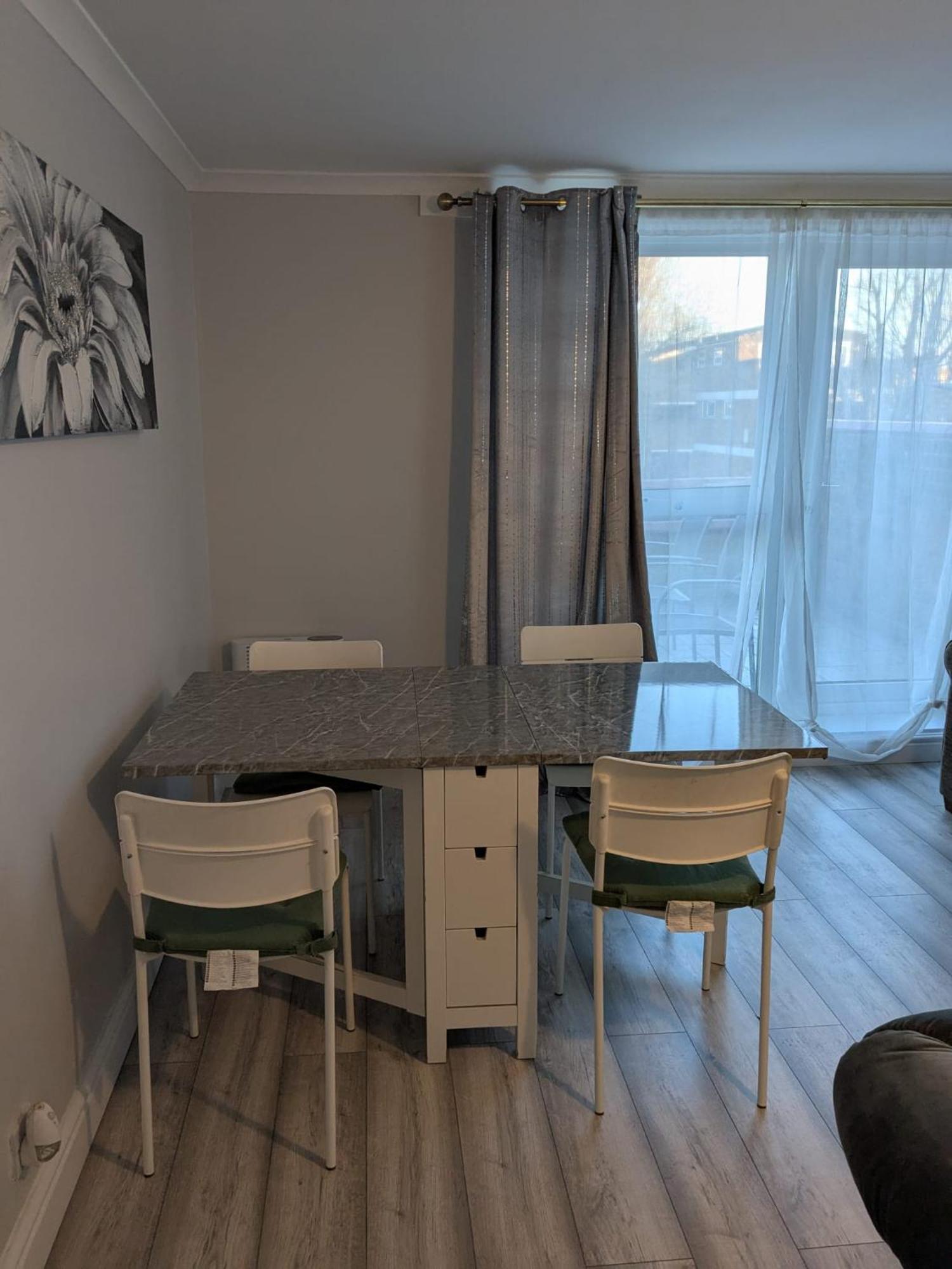 A&A Apartment Basildon Nevendon Extérieur photo
